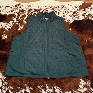 3x Hunter Green Lee Vest